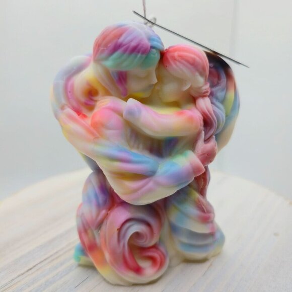 Handpoured ✦ Mother’s Embrace Candle ✦ Pastel Soy Wax Sculpted Maternal Love NWT - Picture 7 of 8